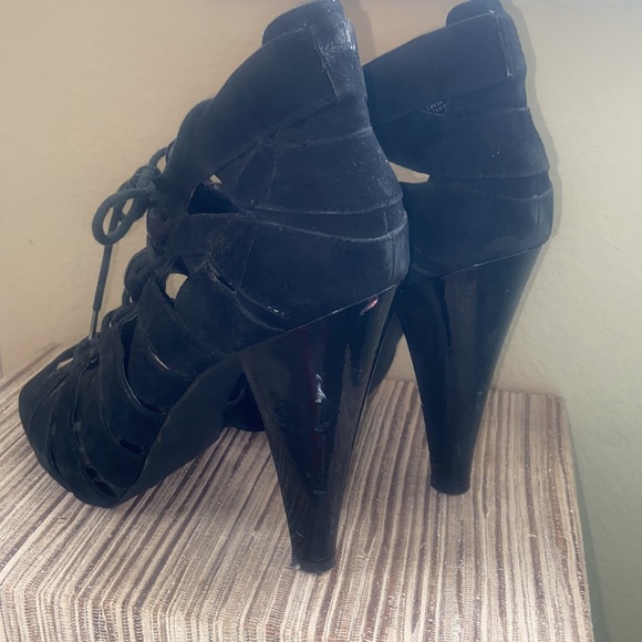 Steve Madden Suede Heels - Picture 3 of 3